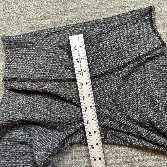 Lululemon Wunder Under Textured Grey Leggings Women's Size 8 - Workout / Yoga - Picture 4 of 6